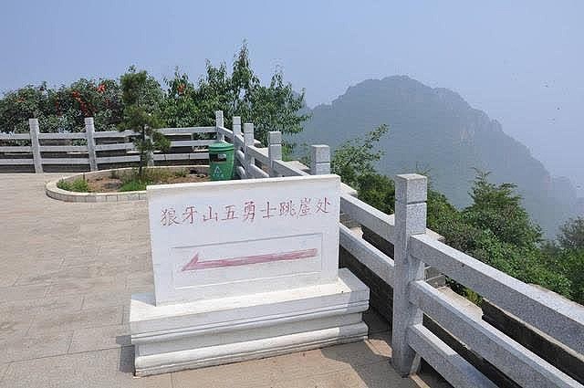 微信图片_20230404194757_副本.jpg