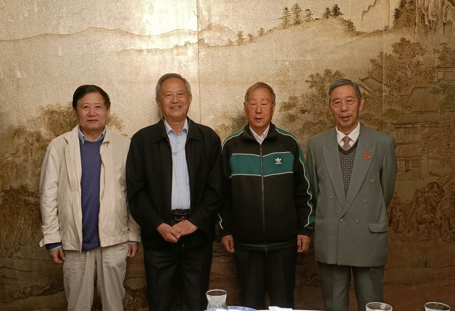 晨辉.jpg
