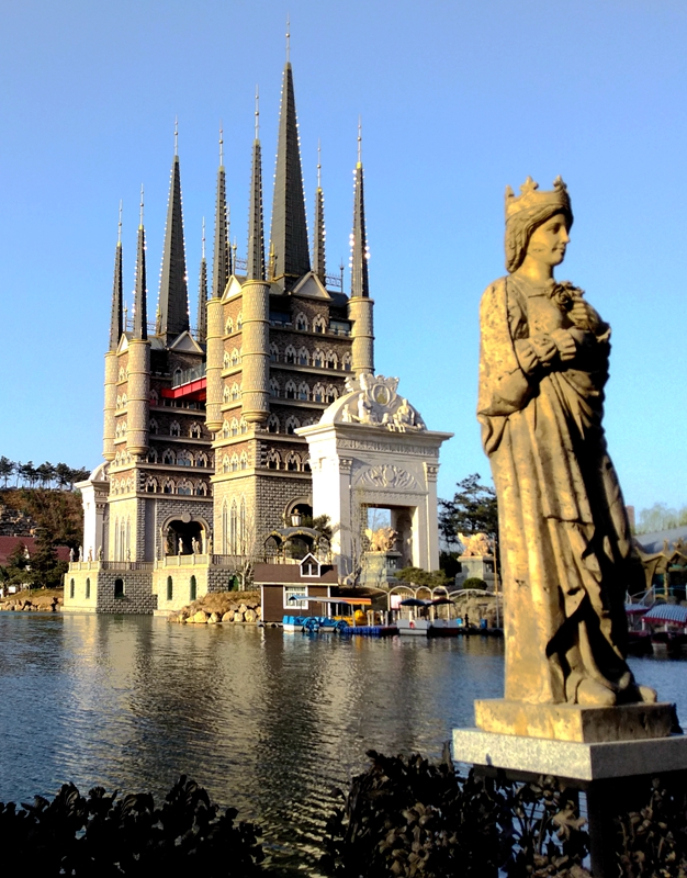 河北美院,一座雕刻出来的水上宫殿