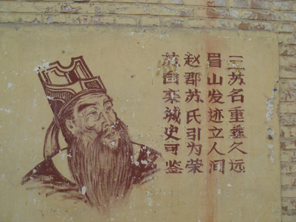 代表作为这首《正月十五夜》和《咏虹》,《和武三思于天中寺寻复礼上