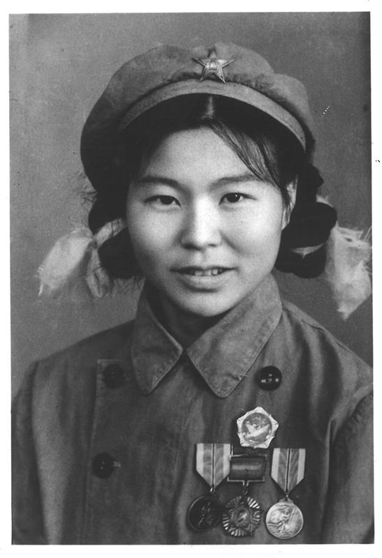 【志愿军】志愿军女兵丘美华和冯时娇的抗美援朝相册