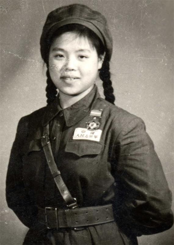 【志愿军】志愿军女兵丘美华和冯时娇的抗美援朝相册