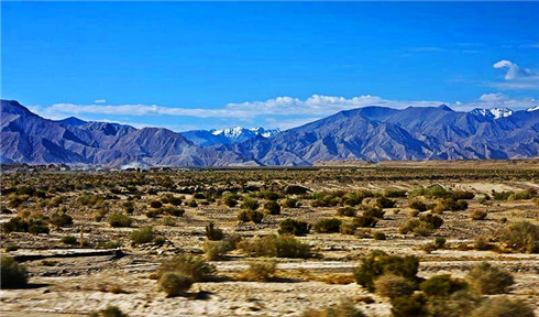 1510066398777024.jpg 回望阿尔金山下的罗布泊国家级野骆驼自然保护区.jpg