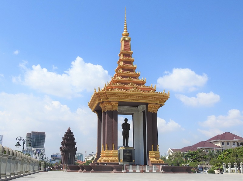 西哈努克国王纪念塔.jpg