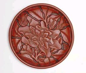 1523438383373687.jpg 明张成造桅子纹剔红盘-资料图片.jpg