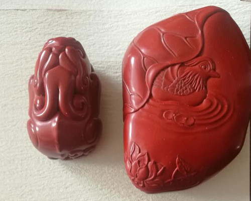 1523438742672586.jpg 手把件,让剔红走入人们的寻常生活-杨建摄.jpg