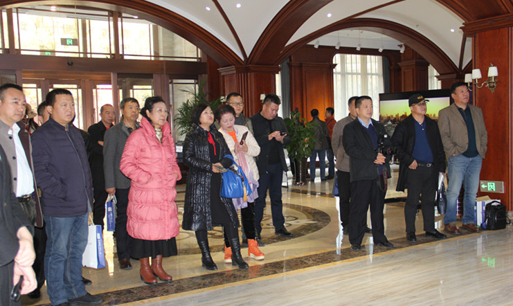 微信图片_20181113153323_副本.jpg