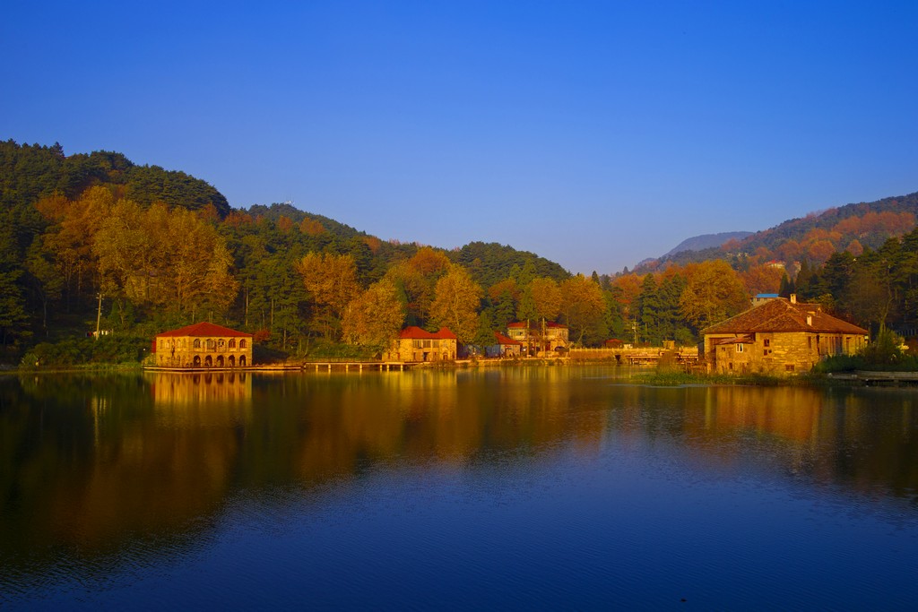 《如琴湖秋日》罗匡龙 摄.jpg