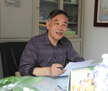 1562301444124344.jpg 钱锦洪书记.JPG