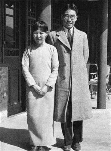 冰心与吴文藻.jpg