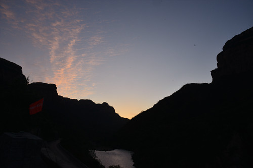 1603016958105948.jpg 毛公岭的霞光 李东顺摄.jpg