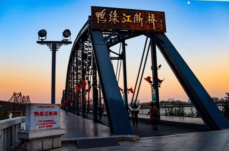 断桥黄昏 摄影：柴英.jpg