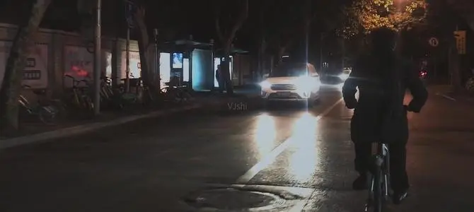 1648188534235125.jpg 自行车背影.jpg