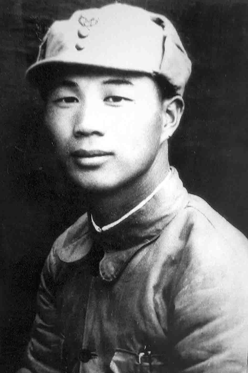 1660806263322738.jpg 6-4,1937年红军改编为八路军后,杨成武担任115师独立团团长.jpg