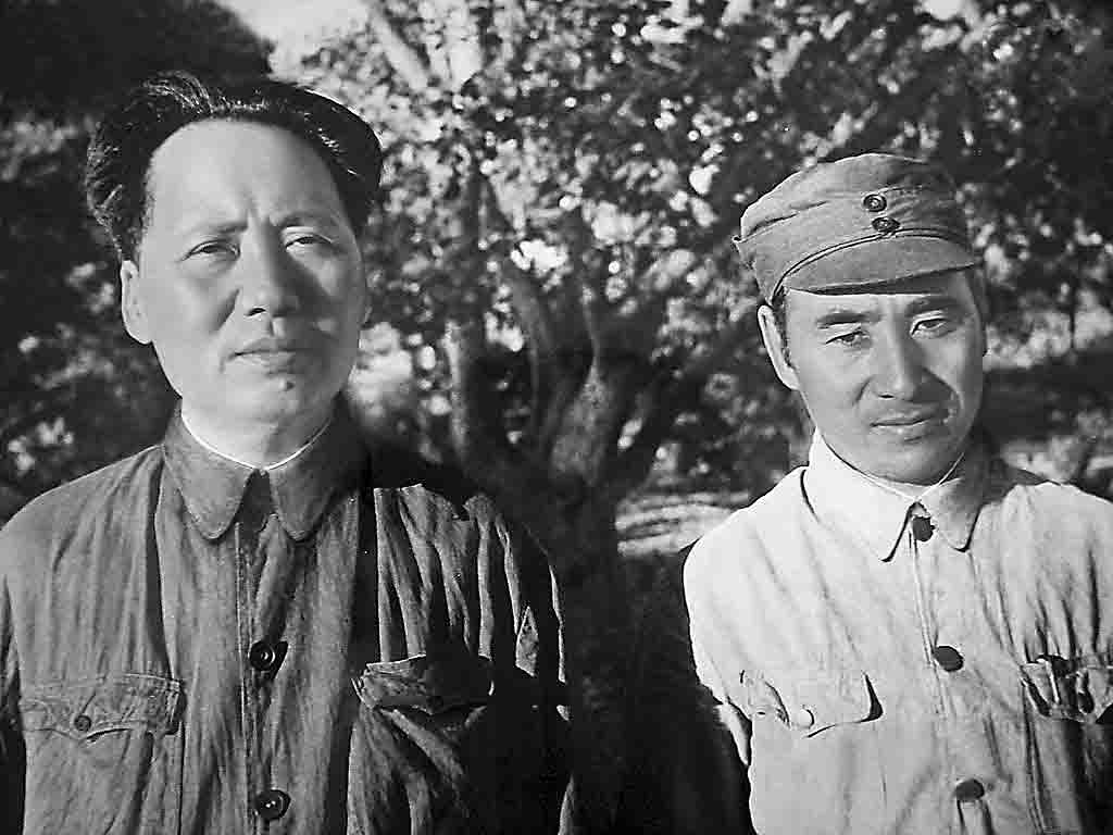 1661412862108070.jpg 14-1,抗日战争胜利后,毛泽东看好林彪,要他去做“东北王”.jpg