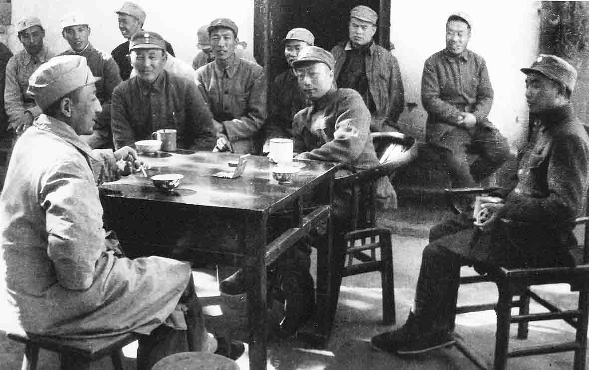 1661675698516338.jpg 16-3,第3军在清风店被歼灭后俘虏的罗历戎.jpg
