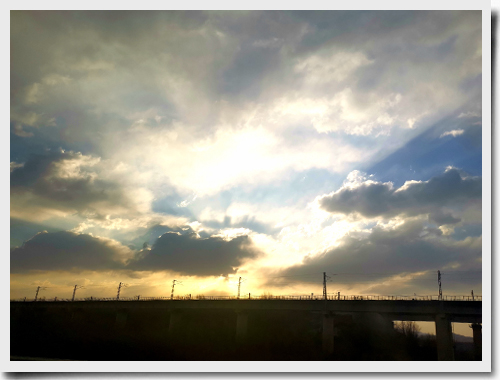 1677856035104115.jpg 去往辽阔09.jpg